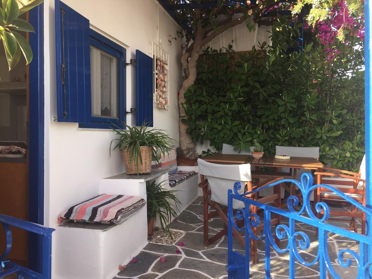 Anna'S Studio Piso Livadi Exterior foto